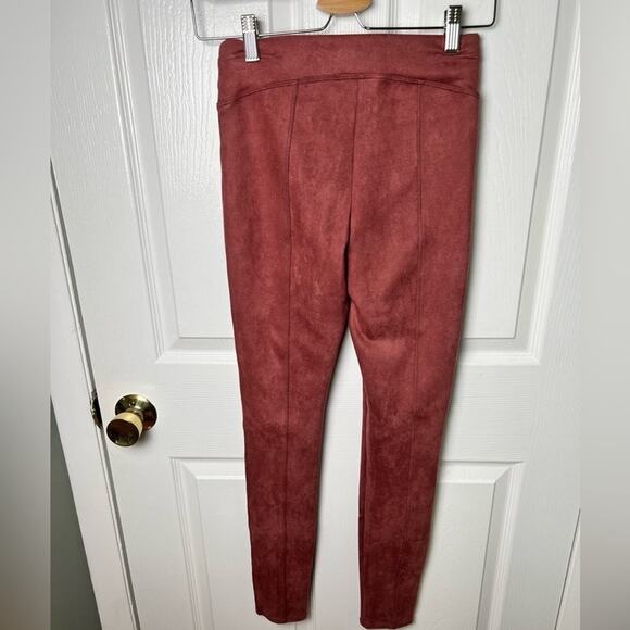 Spanx NWOT Faux Suede Leggings Rich Rose XS - Picture 6 of 7